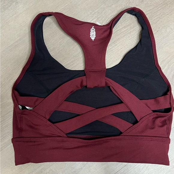NEW FP Movement Lightning Synergy Crop Sports Bra in burgundy, size S - Picture 5 of 5